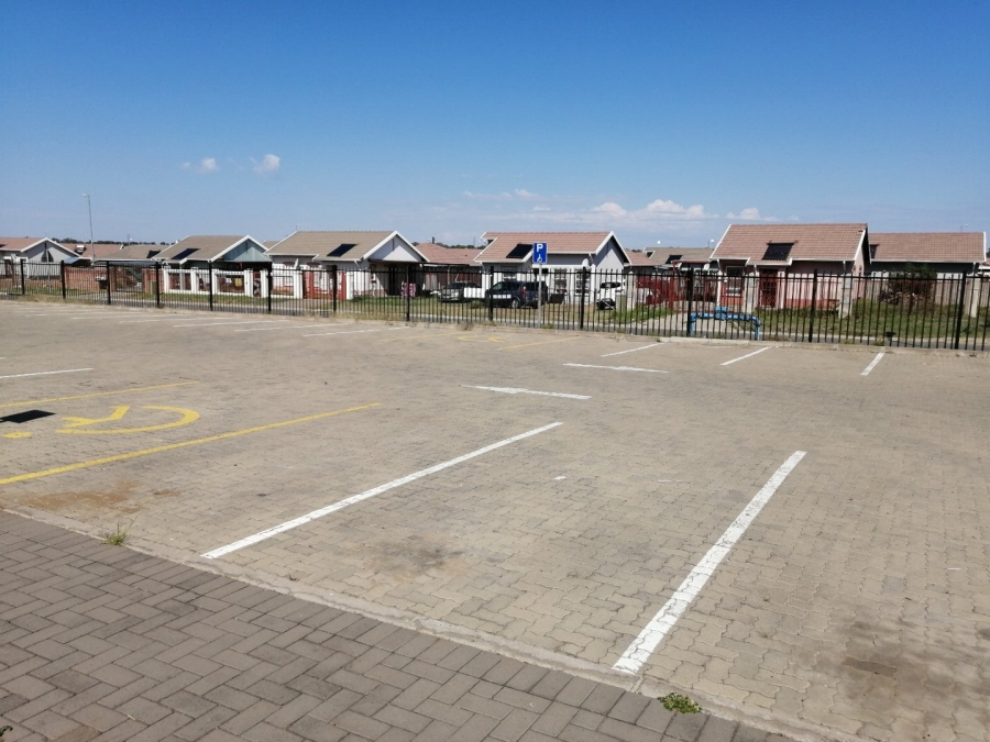 2 Bedroom Property for Sale in Raceway Free State